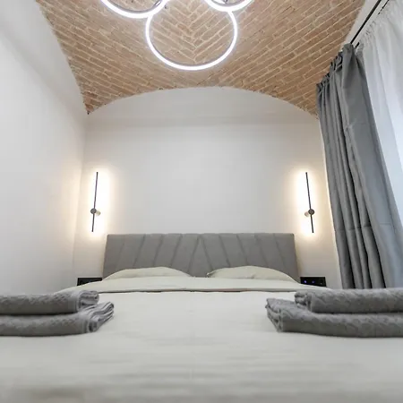 Апартаменти Biagio Boutique - In Old Town - Ultra