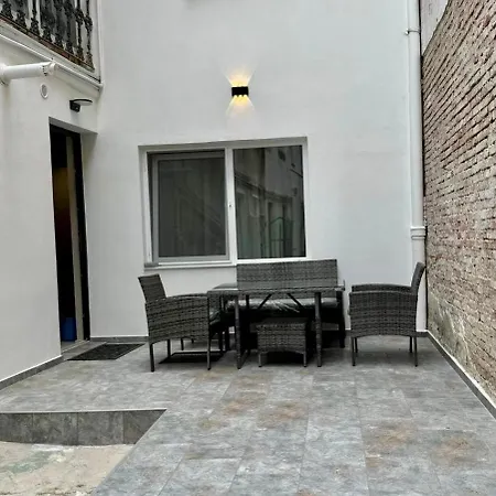 Biagio Boutique - In Old Town - Ultra *