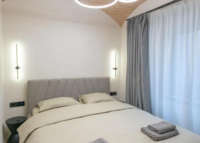 Biagio Boutique - In Old Town - Ultra